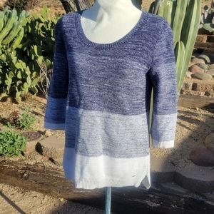 Tommy Ambre Blue & White Sweater